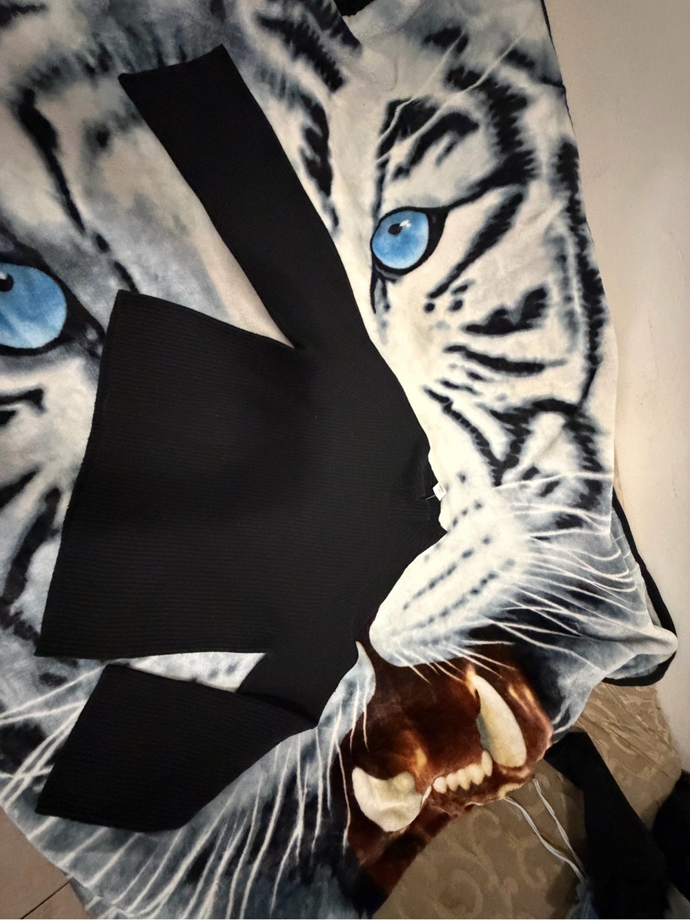 GAP Black Ribbed Cat Sweater